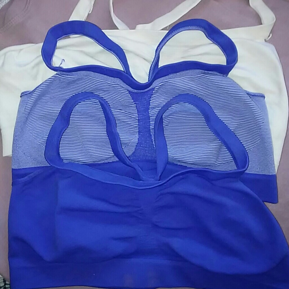 Womens sport bras *ADD TO BUNDLE FOR $3*